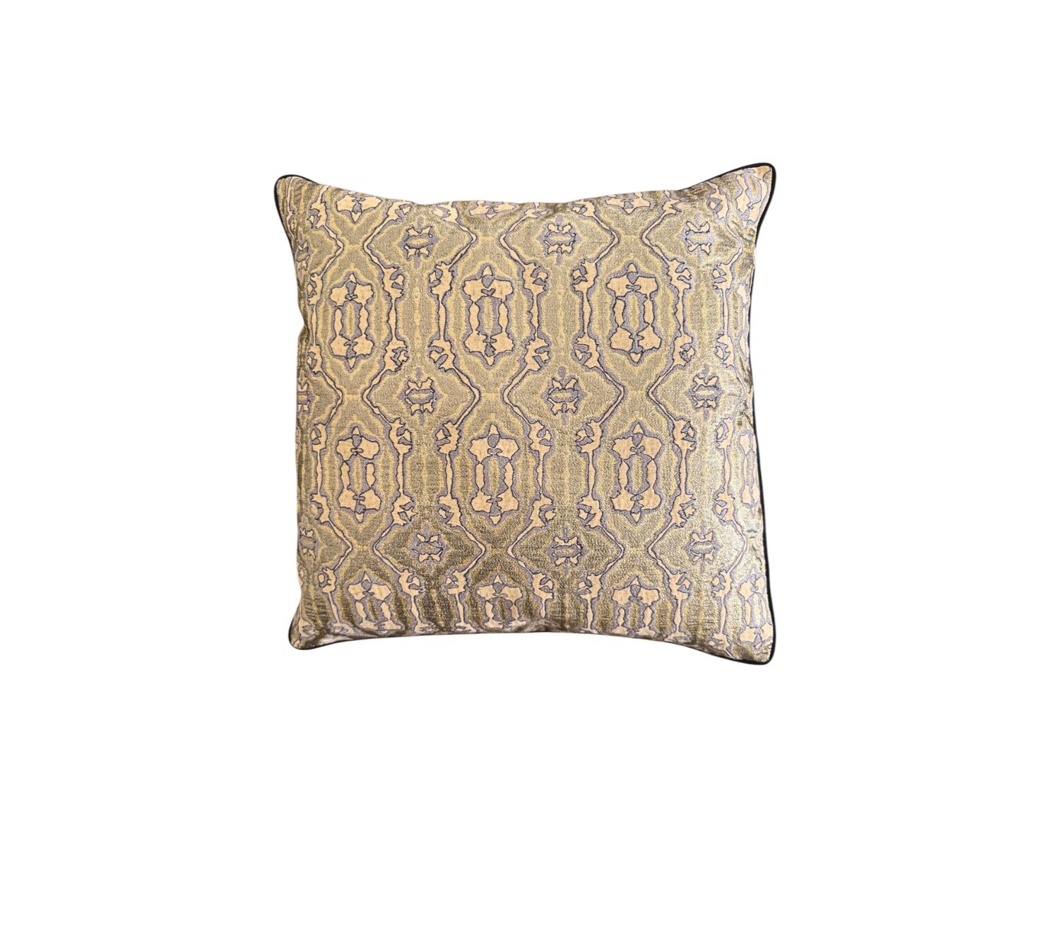 Jacquard fusion ensemble cushion cover