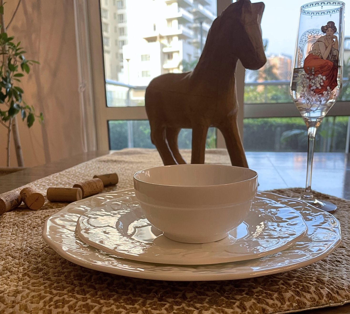 Floral motif silk Jaquard table runner set