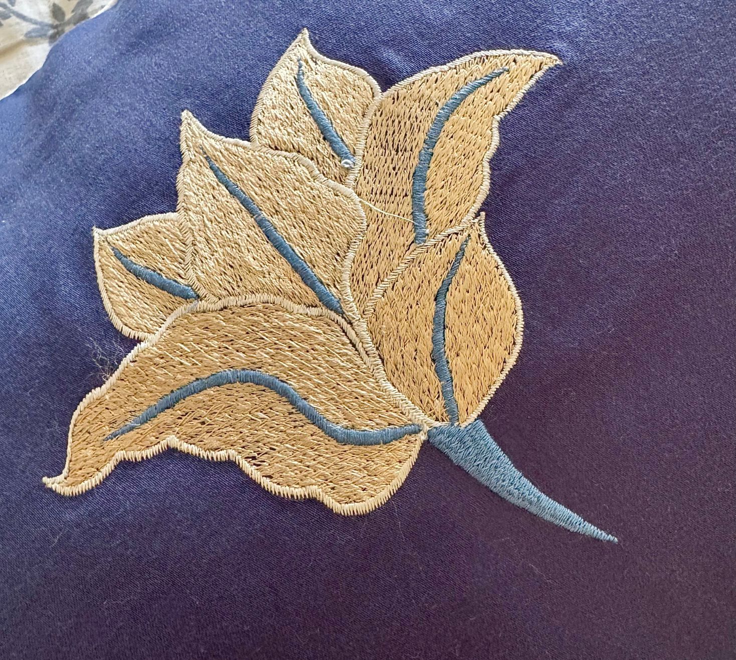 Quiet blue floral linen quilted bed spread