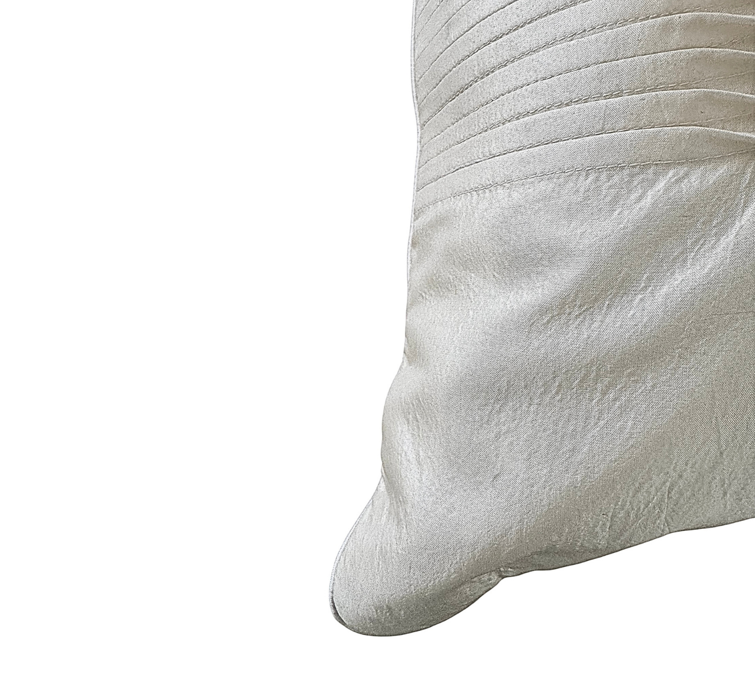 Centre pin tucked silk cushion cover