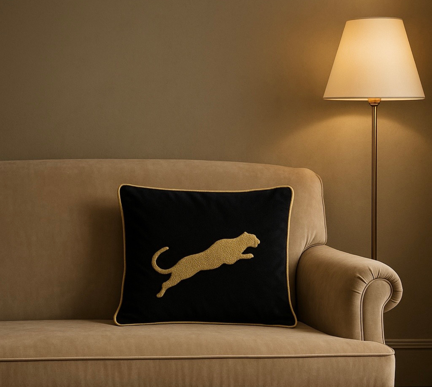 The Leopard Lux in Black Cushion cover