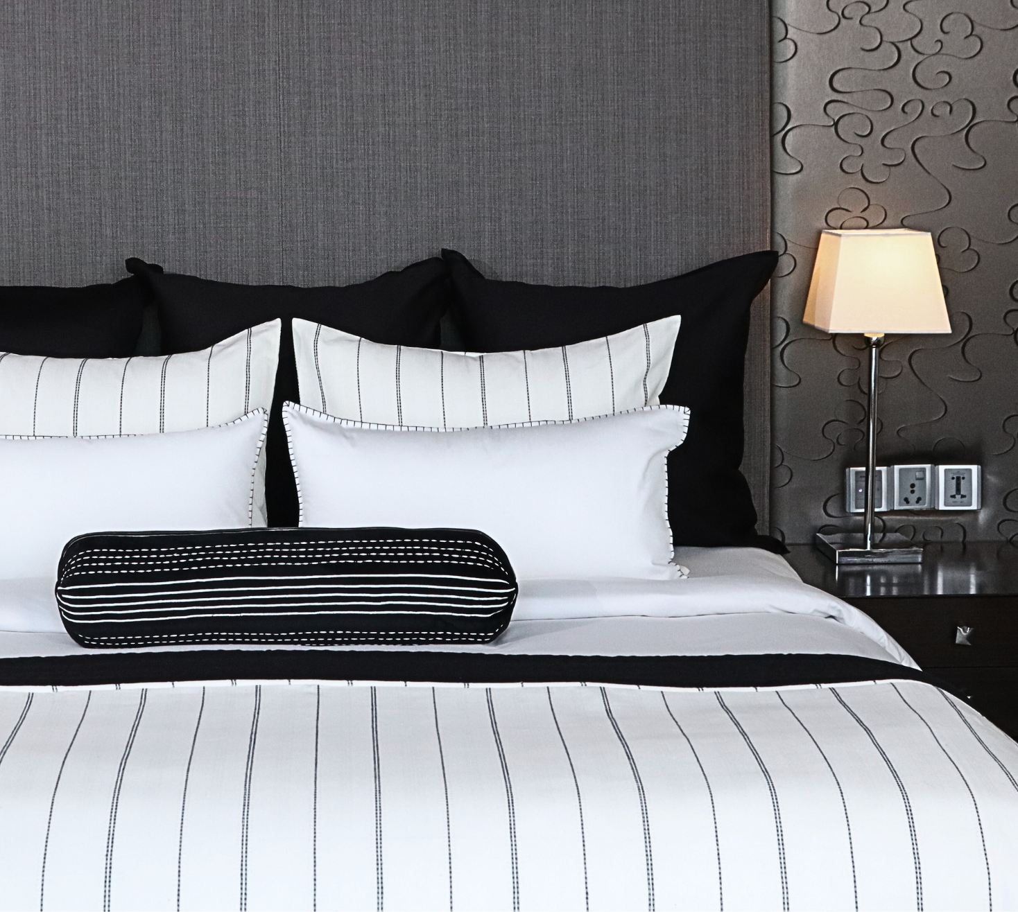 Monochrome Harmony woven quilted linen bed runner